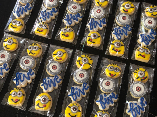 Minion party favor Sleeves/Sugar Cookies 1 dozen